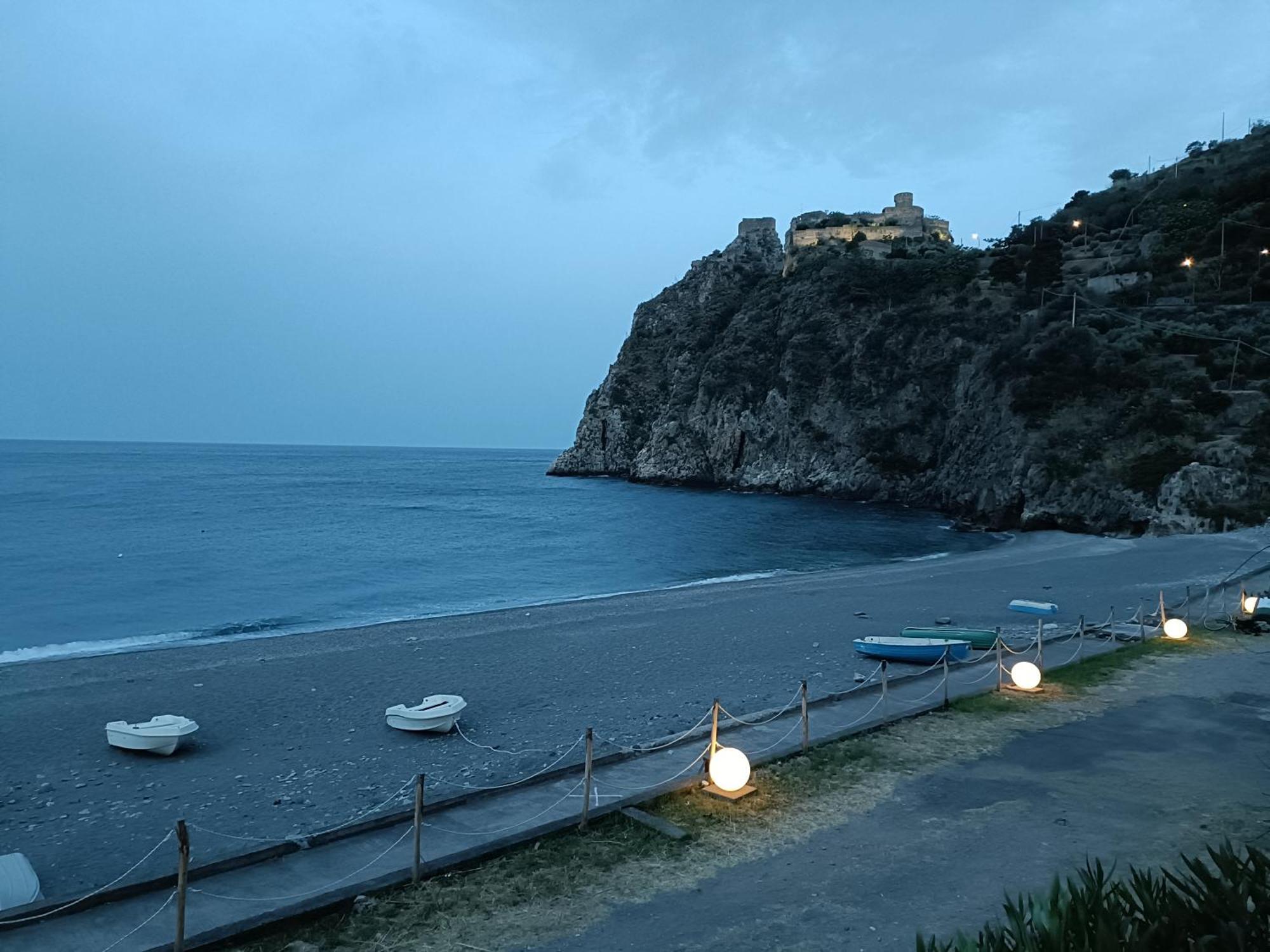 Casa Vacanze Margarita SantʼAlessio Siculo Exterior foto