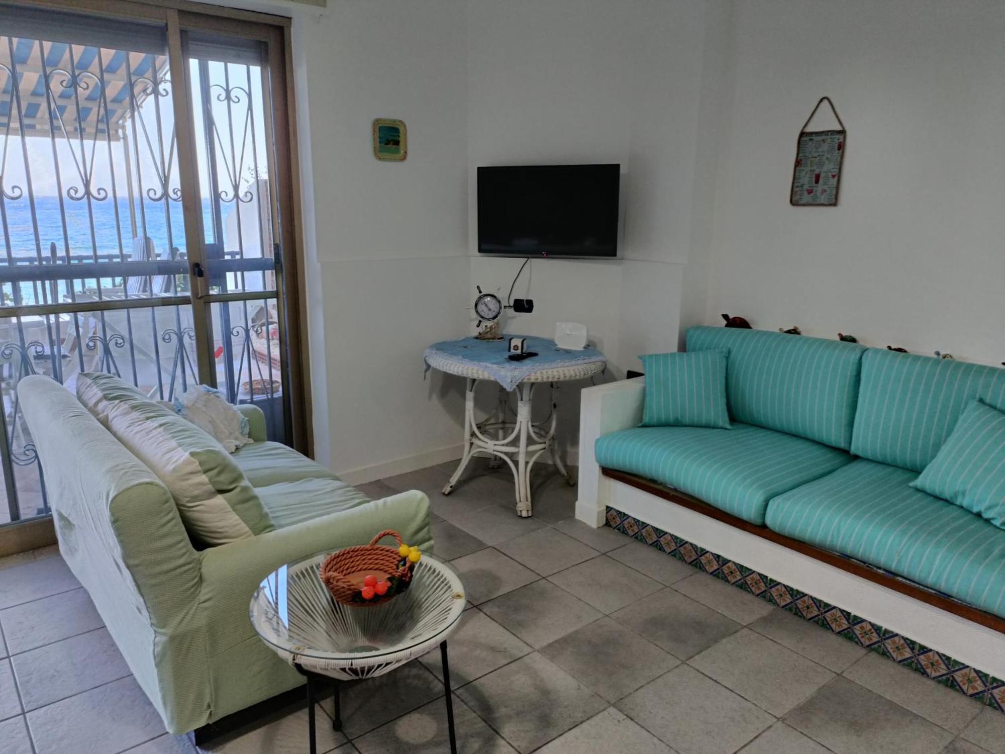 Casa Vacanze Margarita SantʼAlessio Siculo Exterior foto
